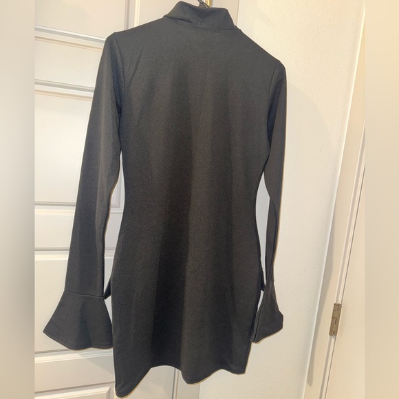 LONG SLEEVE HIGH NECK TAILORED MINI BODYCON DRESS IN BLACK WOVEN - Picture 5 of 7